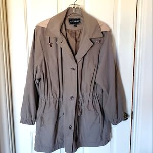 Lightweight jacket with hood size M